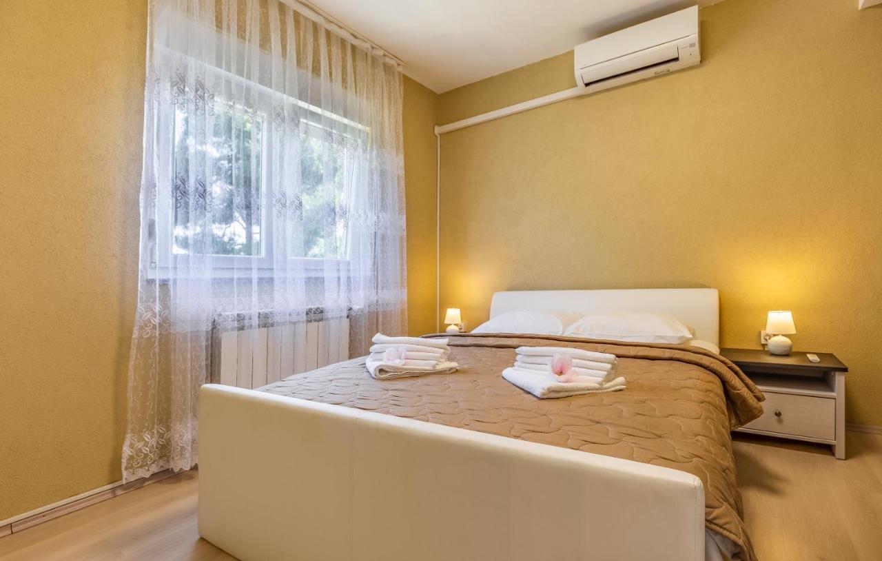 Rooms Giovanni 메덜린 외부 사진