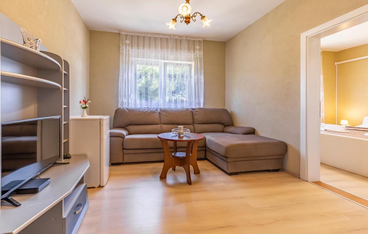 Rooms Giovanni 메덜린 외부 사진