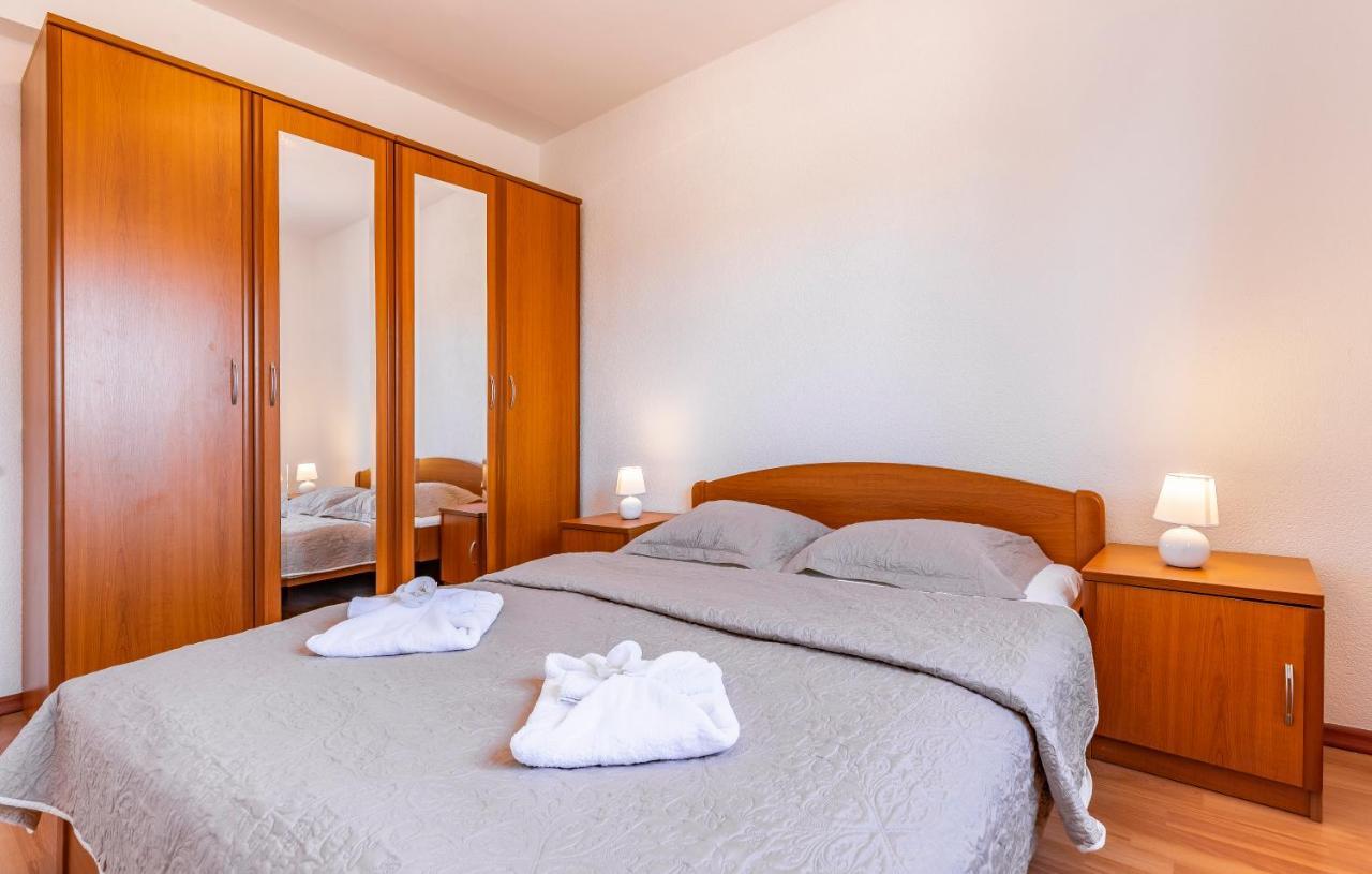 Rooms Giovanni 메덜린 외부 사진
